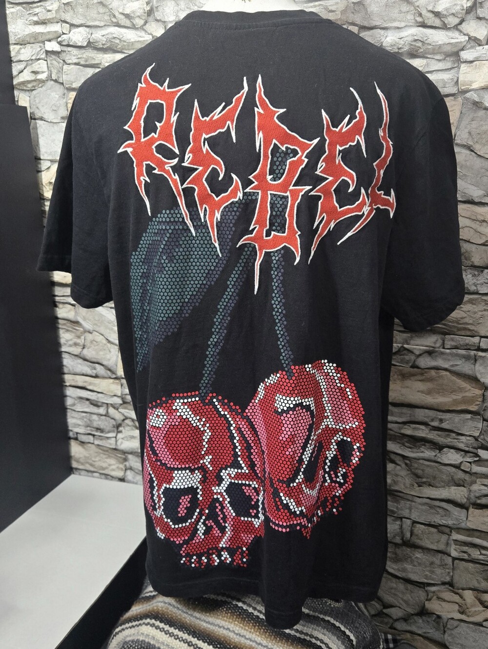 Rebel Vengeance 2XL Short Sleeve Crewneck Cherry Skull Graphic Large Graphic Tee
